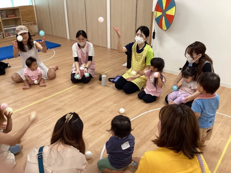 子育て支援イベント「親子であそぼう」を開催しました。