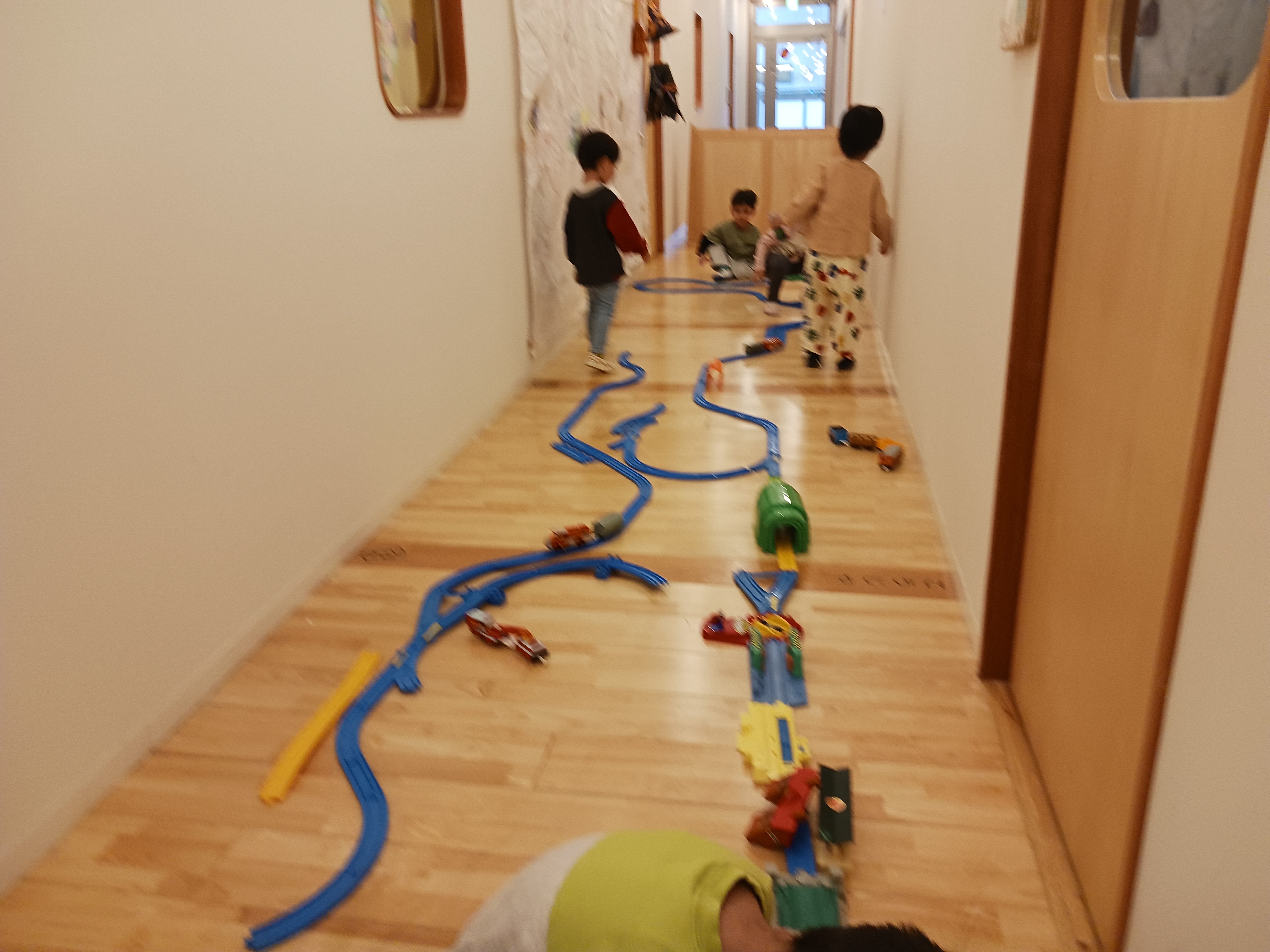 【京急線高架下☆】