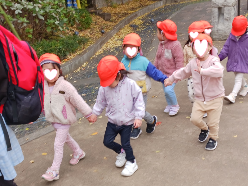 ちゅうりっぷ組(3歳児)戸外探索